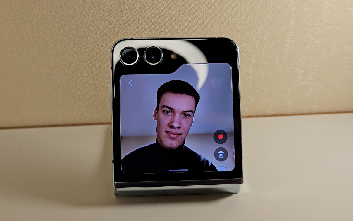 Galaxy Flip5 nuotraukų peržiūra